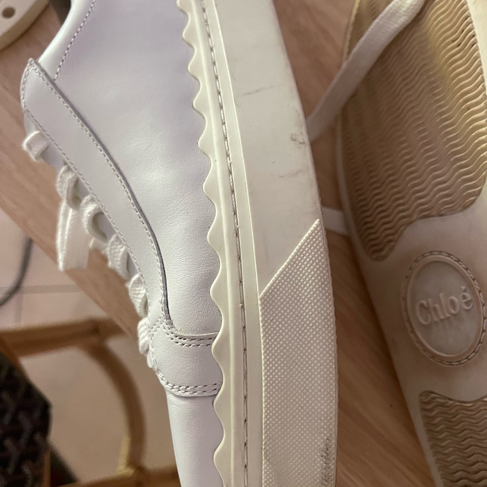 Chloé White Sneakers with Black Logo - Picture 3 of 11